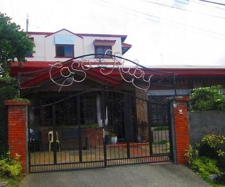 Casa Ruby Pension House Davao Stadt Exterior foto
