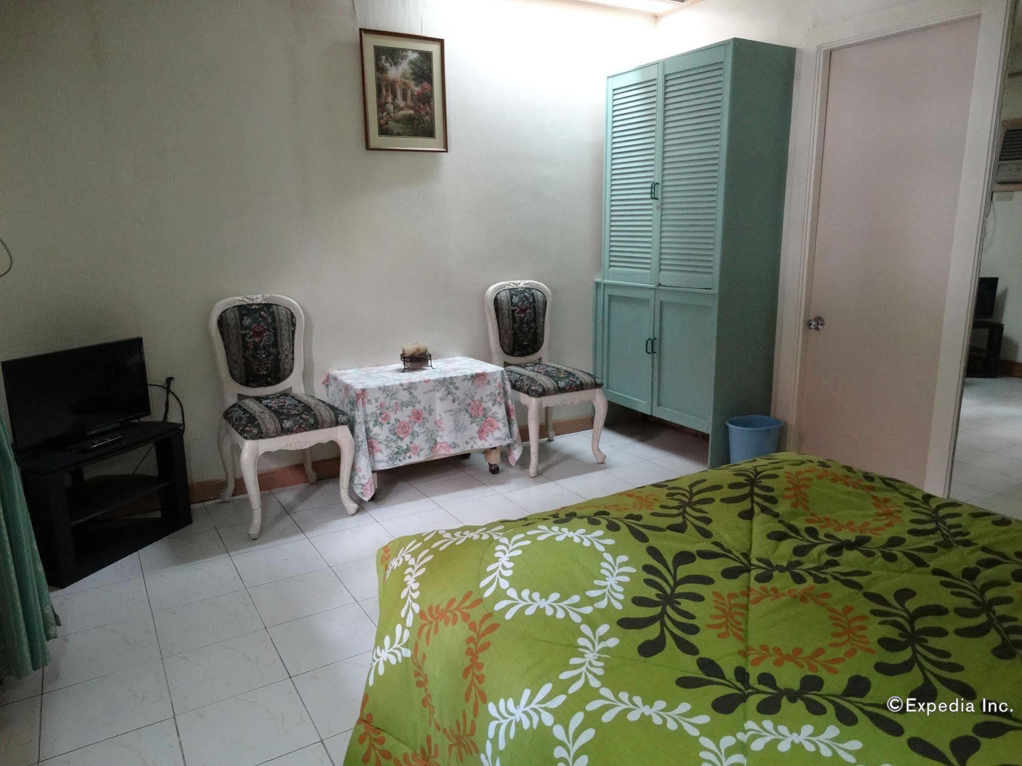 Casa Ruby Pension House Davao Stadt Exterior foto