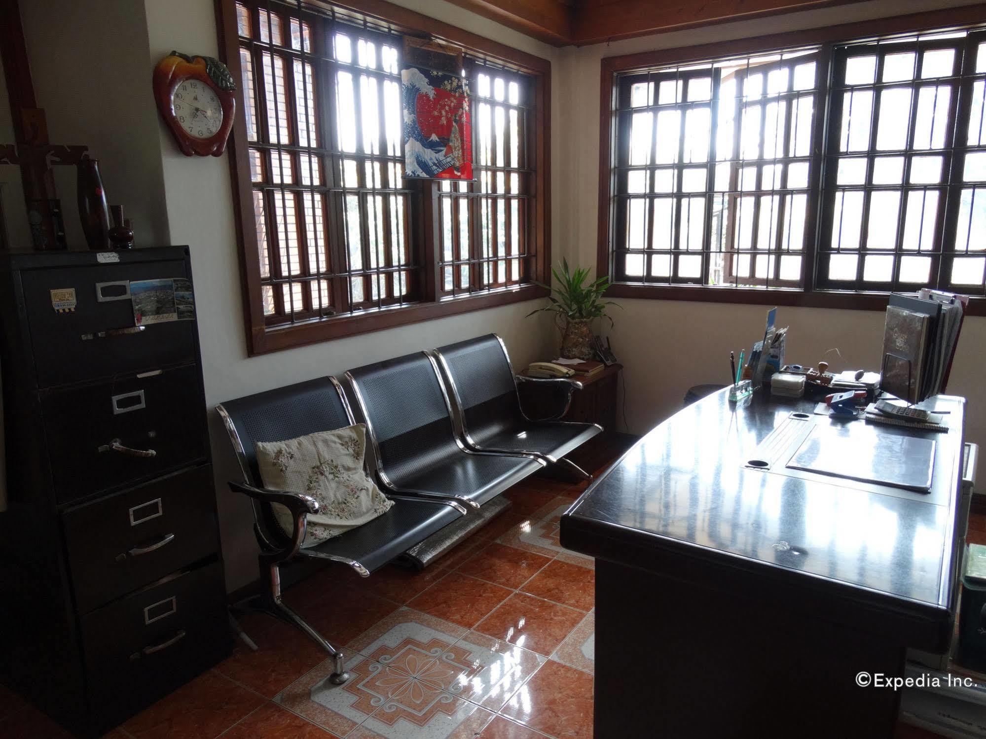 Casa Ruby Pension House Davao Stadt Exterior foto