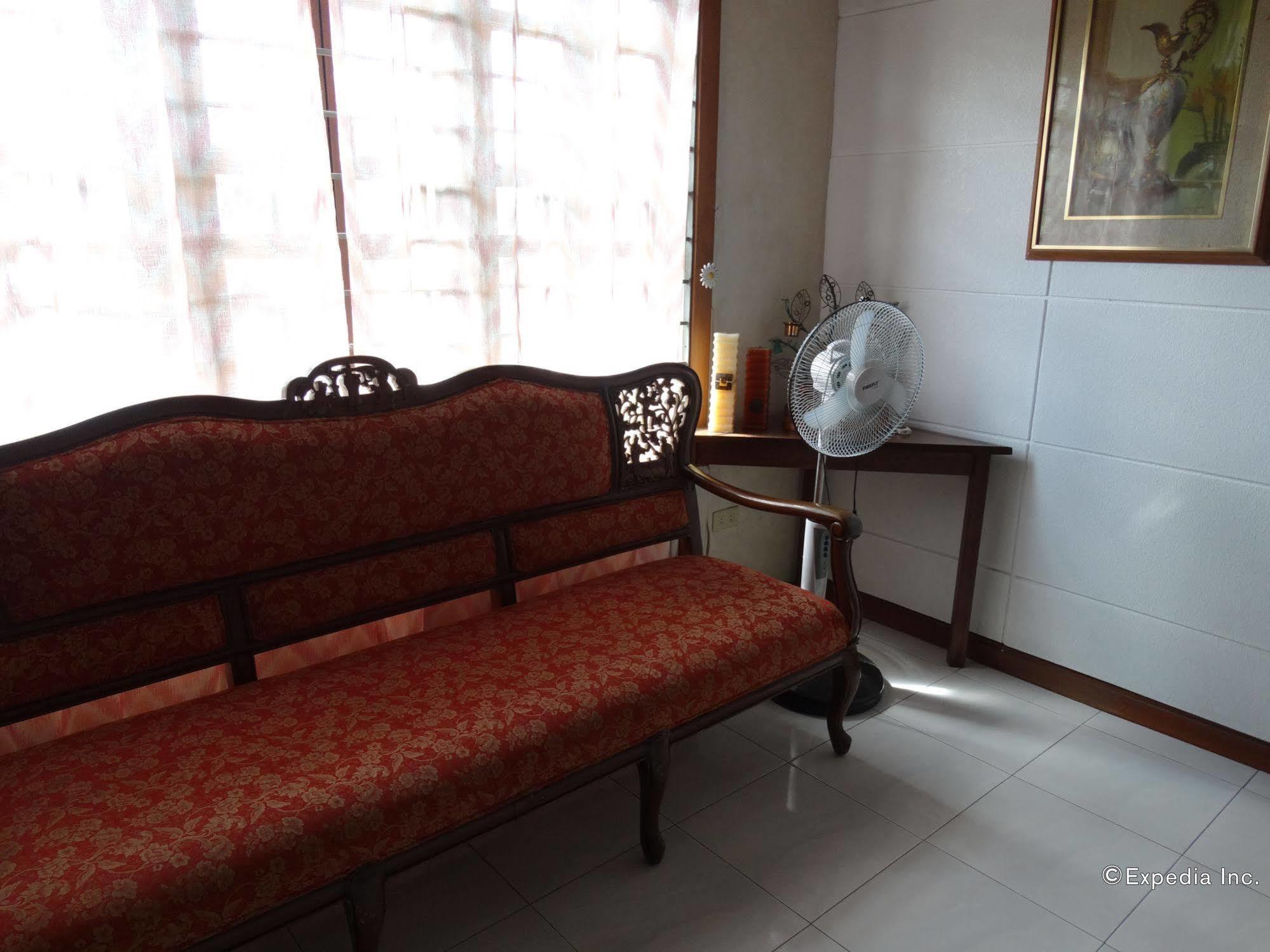 Casa Ruby Pension House Davao Stadt Exterior foto