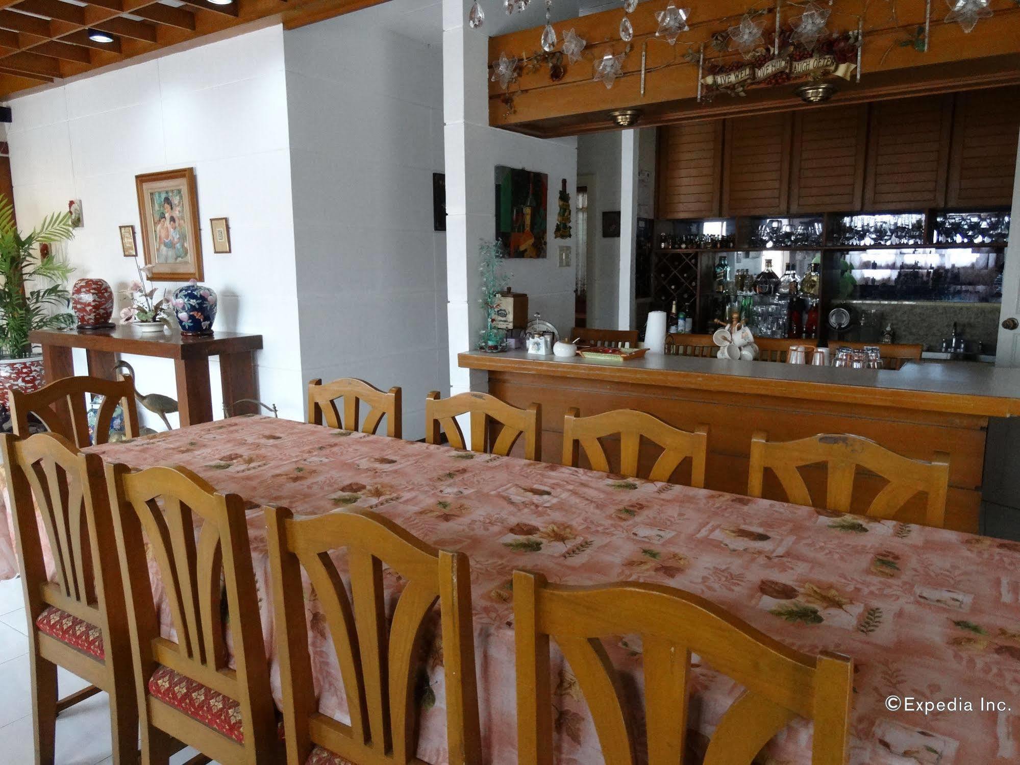 Casa Ruby Pension House Davao Stadt Exterior foto